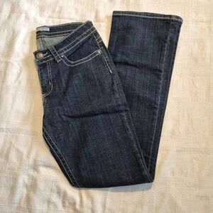 Lee women's size 8 Medium navy dark wash lower on the waist VGUC